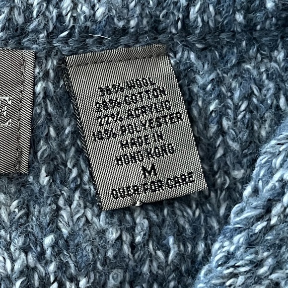 Cozy Vintage Gray Knit Sweater - Picture 9 of 11